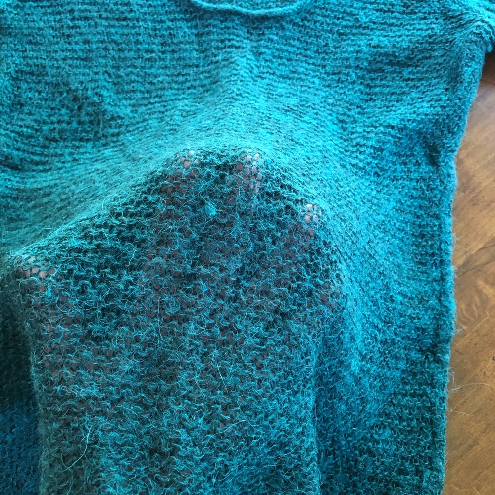Sweater - Picture 3 of 4